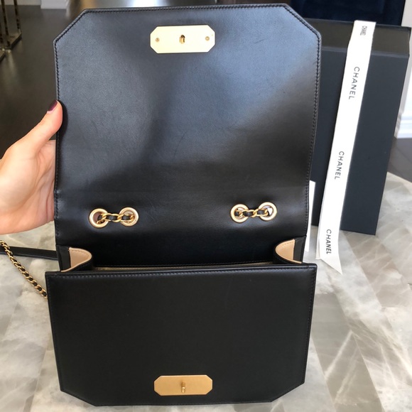 Chanel beige quilted flap bag - Picture 11 of 17